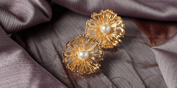 Imitation jewellery for women