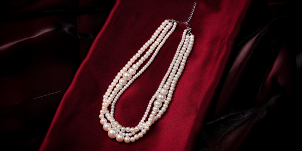 pearl necklace