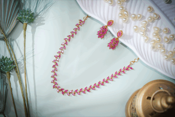 Varnika Petal Set